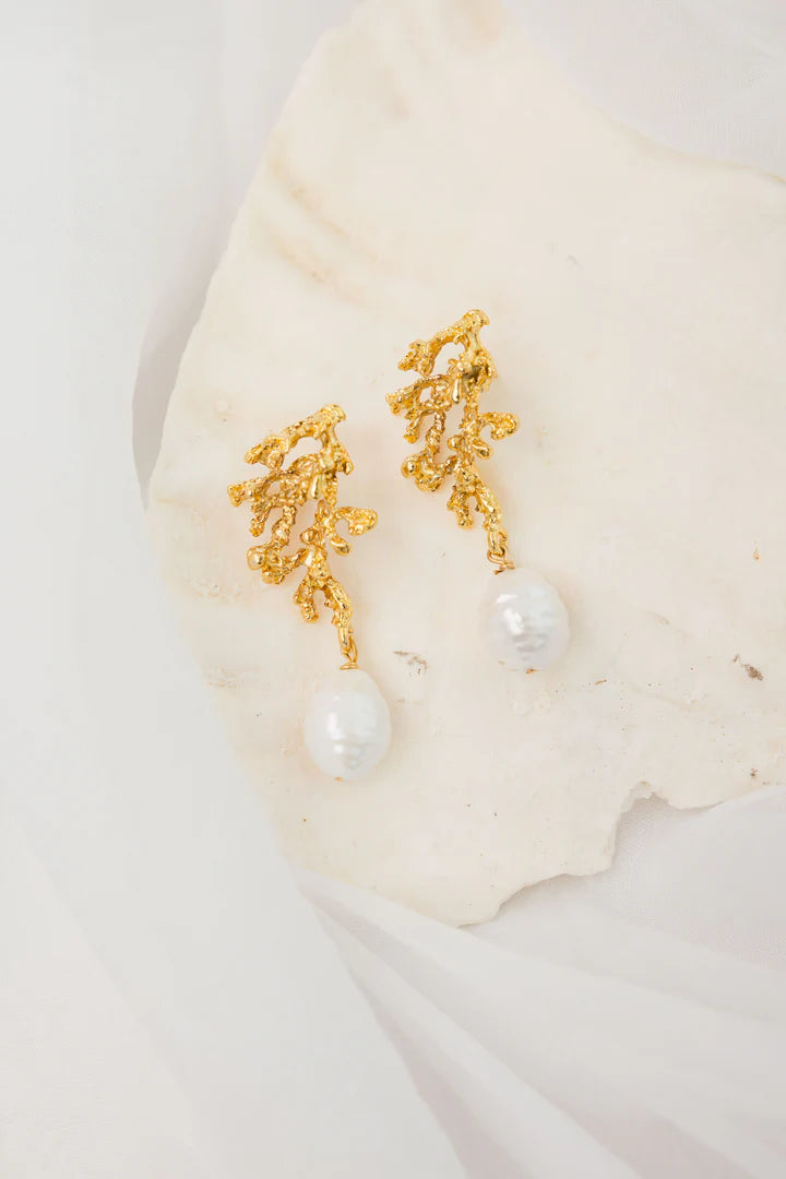 Pearl Reef Earrings 8A