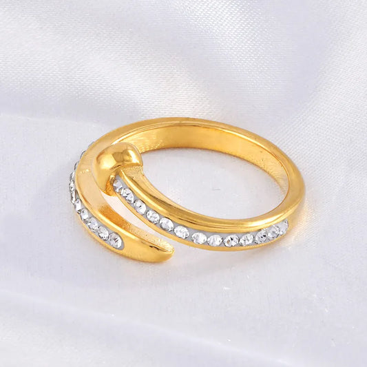 Cardi Ring