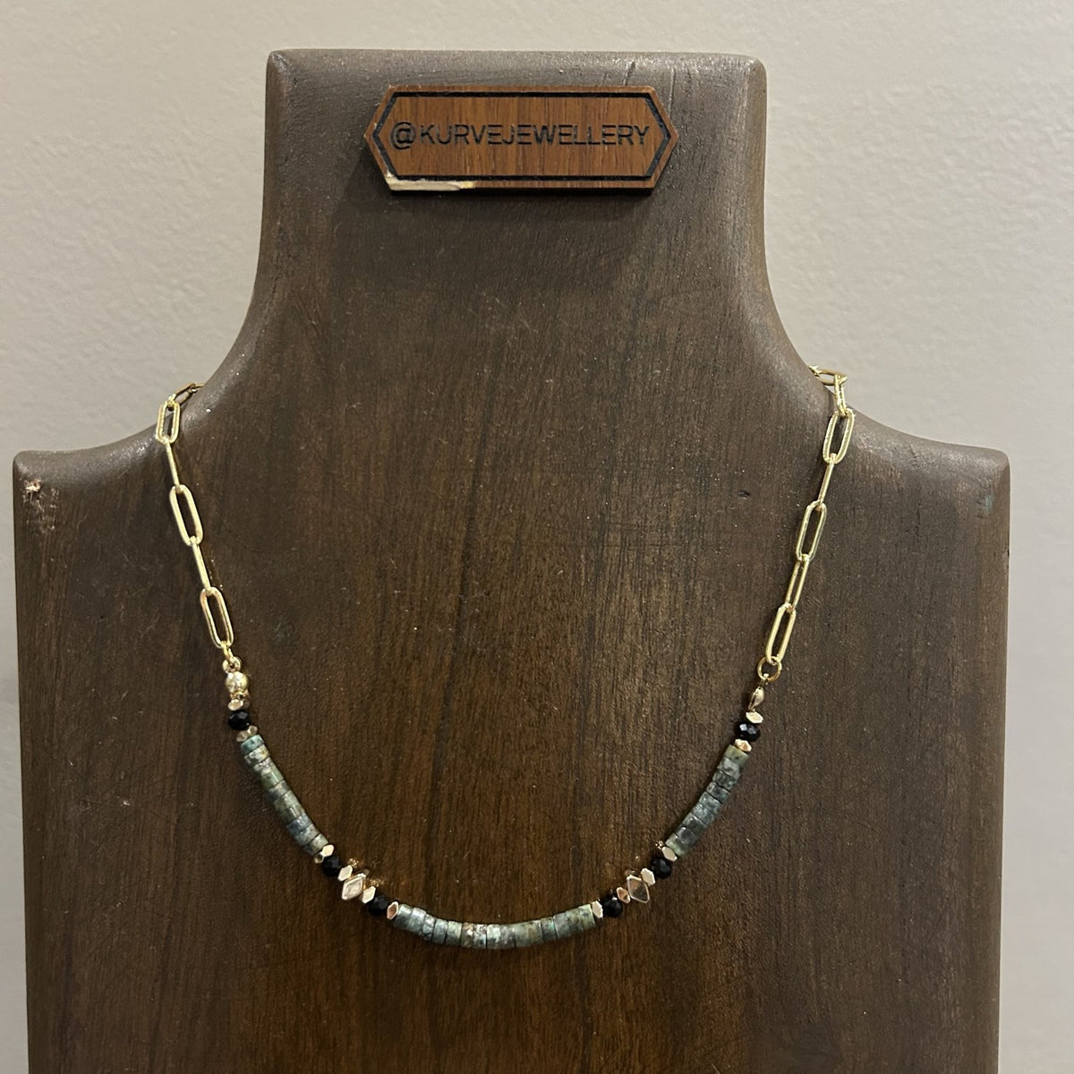 Kurve jewelry R29